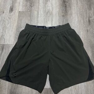 UnderArmour Men’s Athletic Gym Shorts Size Large - Army Green Shorts